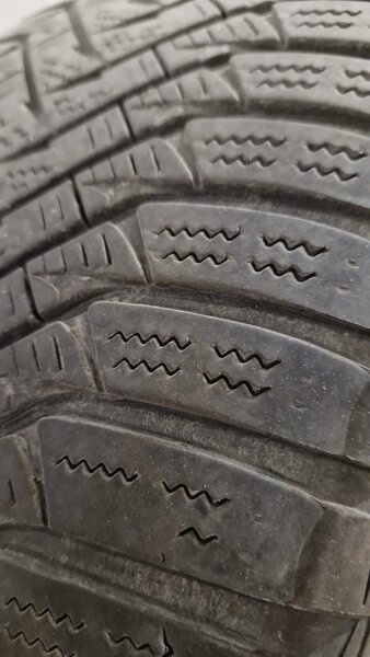 Anvelope 235 50 R18 Laufenn